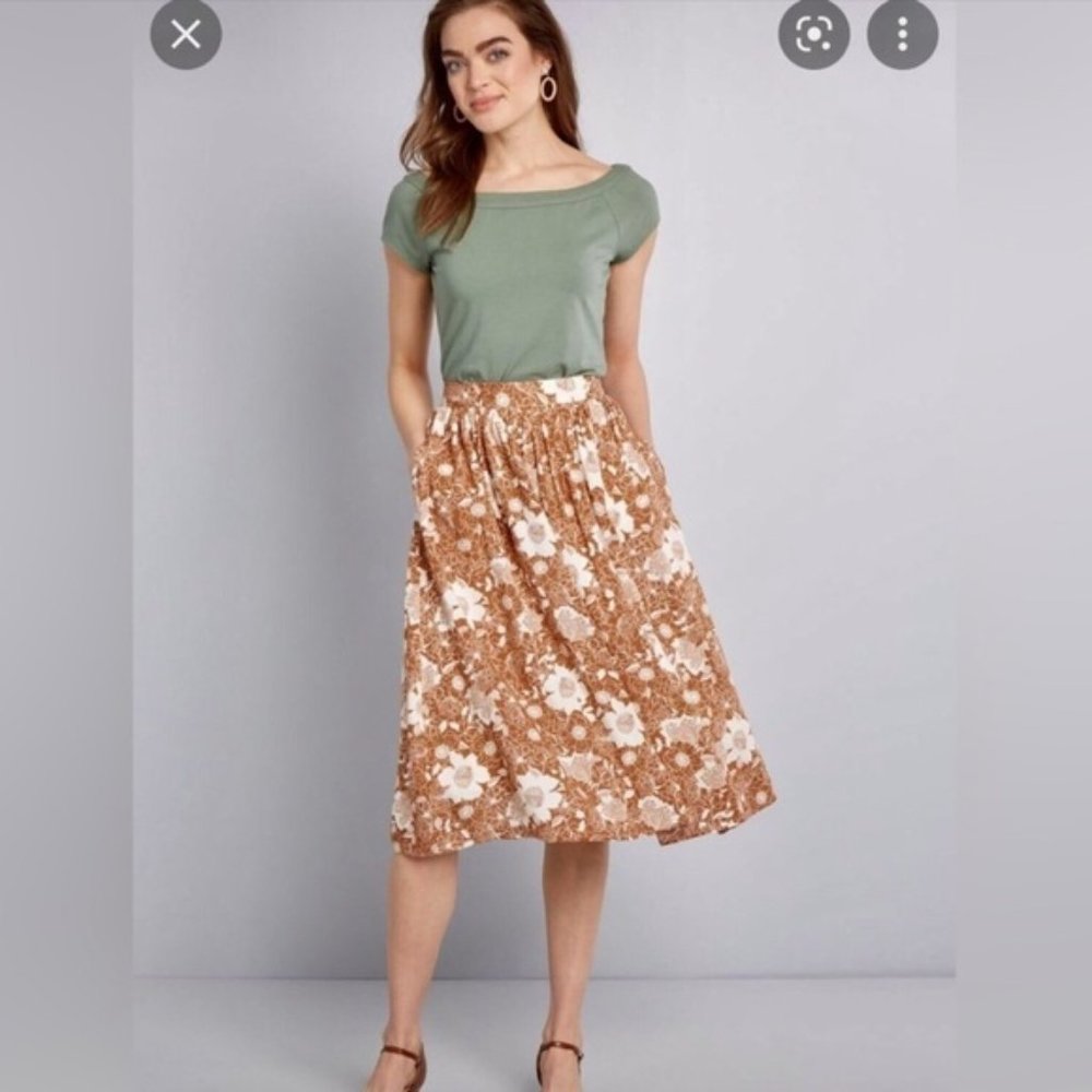 ModCloth Floral Print Midi Skirt Sz Medium